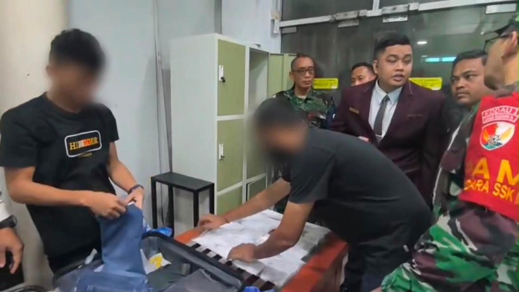 Hendak Terbang ke Jakarta, Pria Asal Aceh Ditangkap Bawa 2 Kilogram Sabu di Bandara SSK II