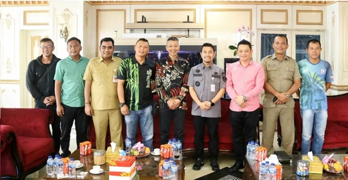 Kepala DPMPTSP Pekanbaru Dampingi PJ Walikota dalam Audiensi Bersama Yayasan Yamasakti Surya Abadi