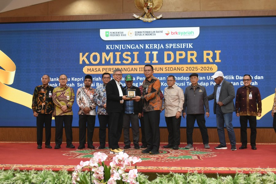 Komisi II DPR RI Kunjungi Riau, Dorong Penguatan Peran BUMD dan Bank Daerah untuk Dongkrak PAD