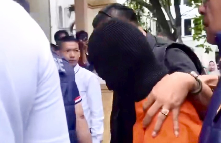 Rekonstruksi Pembacokan Mahasiswi UIN Suska Riau, Mahasiswa Syok Lihat Adegan Brutal Raihan Mufazzar