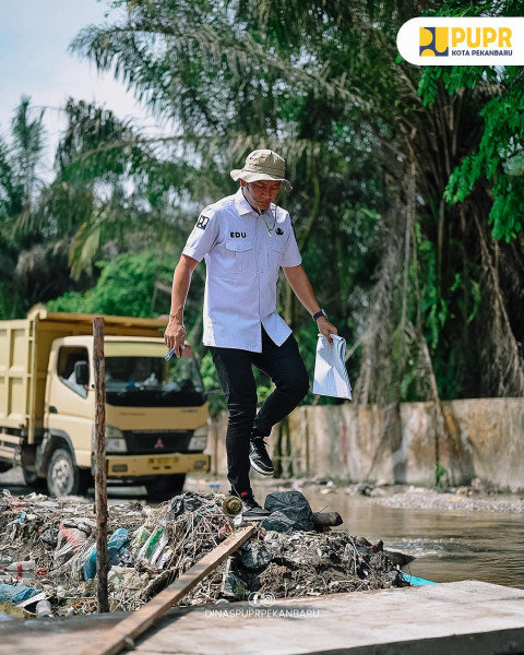 Dinas PUPR Gesa Pembangunan Drainase Jalan Bangau Sakti, Sudah Berjalan 27 Persen