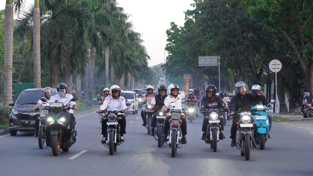 Keliling Pakai Motor Bersama Kepala OPD, Wako Pekanbaru Pantau Kondisi Kota