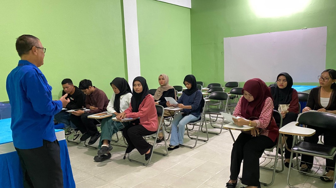 BRK Syariah Hadirkan Harapan Lewat Beasiswa untuk Mahasiswa STIE Cakrawala Karimun