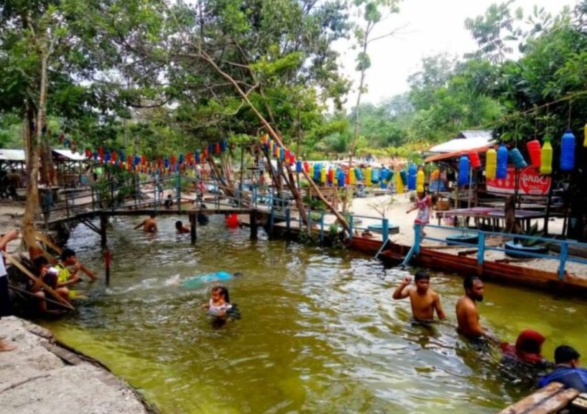 Liburan Sekolah ke Sungai Hijau Kampar Aja, Segarnya Alami dan Ramah Kantong