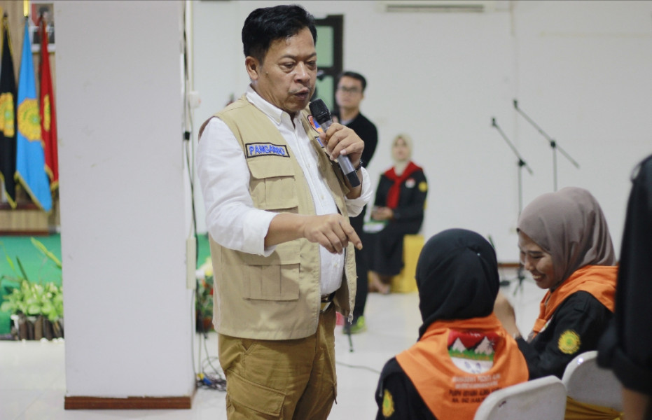 Direktur Kesiapsagaan BNPB Sampaiakan SFDRR Pada Seminar Nasional Relawan Garis Depan di Umri