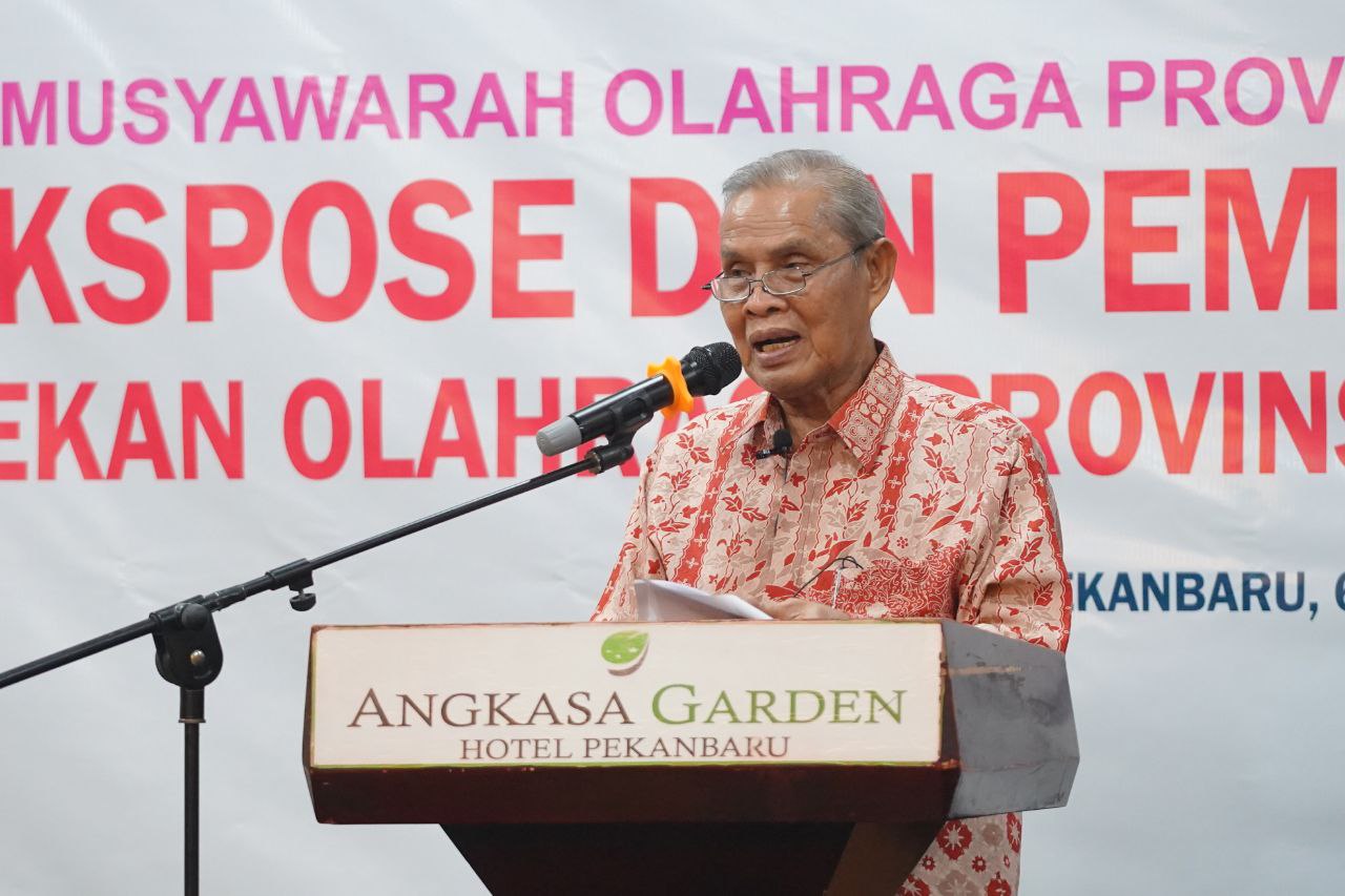 Iskandar Hoesin 